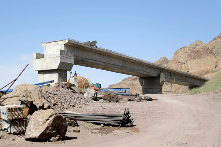 عملیات احداث راه آهن کرمانشاه-خسروی با اختصاص ۶۰۰ میلیارد تومان اعتبار شتاب گرفت