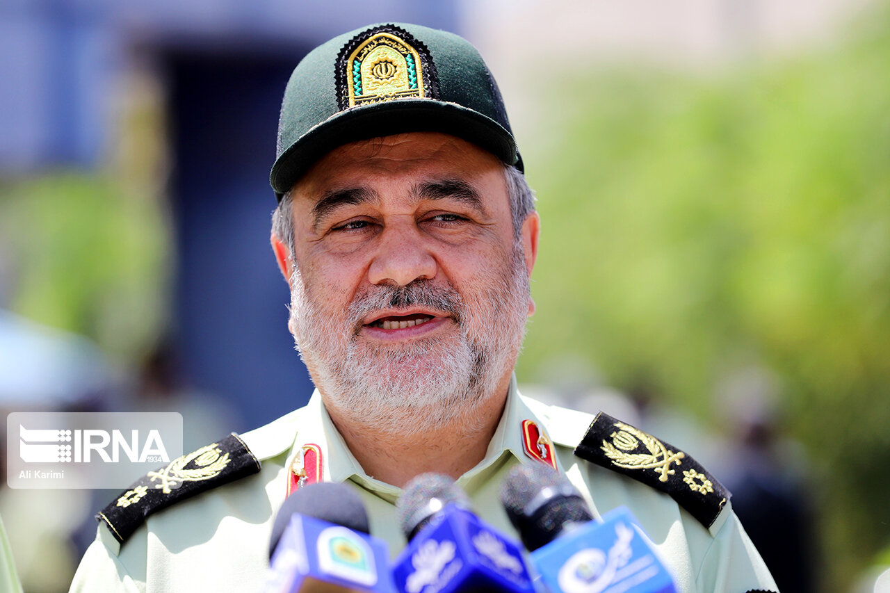 سردار اشتری: زائران مراجعهکننده به مرزها را باز نمیگردانیم / هیچ وقت مرزها را کامل نبستیم