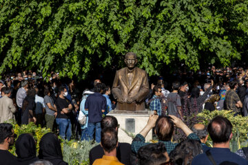 وداع با «هوشنگ ابتهاج»