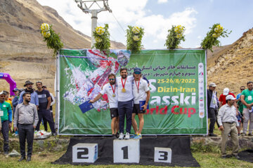 Iran : Coupe du monde de ski sur herbe à Dizin