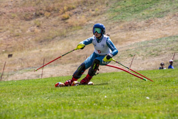 Iran : Coupe du monde de ski sur herbe à Dizin