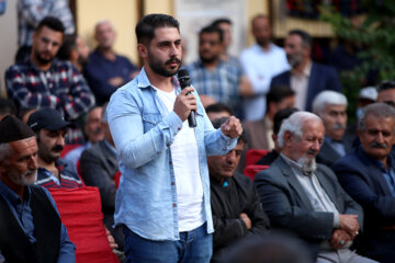 رونمایی از خودروی ریرا در زادگاه نیمایوشیج