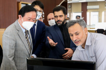 El embajador de China en Irán visita la sede central de IRNA
