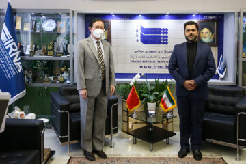 L’ambassadeur de Chine en Iran salue les pratiques journalistiques «valides et solides» de l’IRNA 