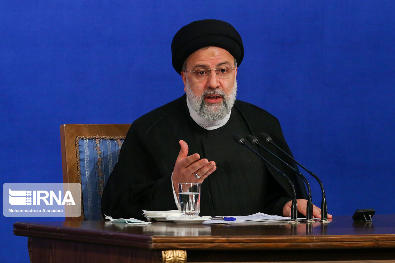 آیتالله رئیسی: کنترل بهمعنای مچگیری نیست / نظام اداری ما باید متحول شود