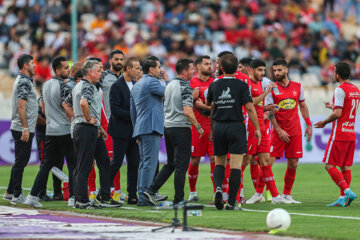 لیگ برتر فوتبال- پرسپولیس و نفت آبادان