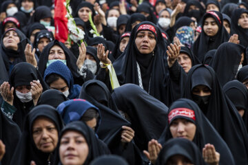 بدرقه خادمان و زائران اربعین