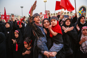 بدرقه خادمان و زائران اربعین