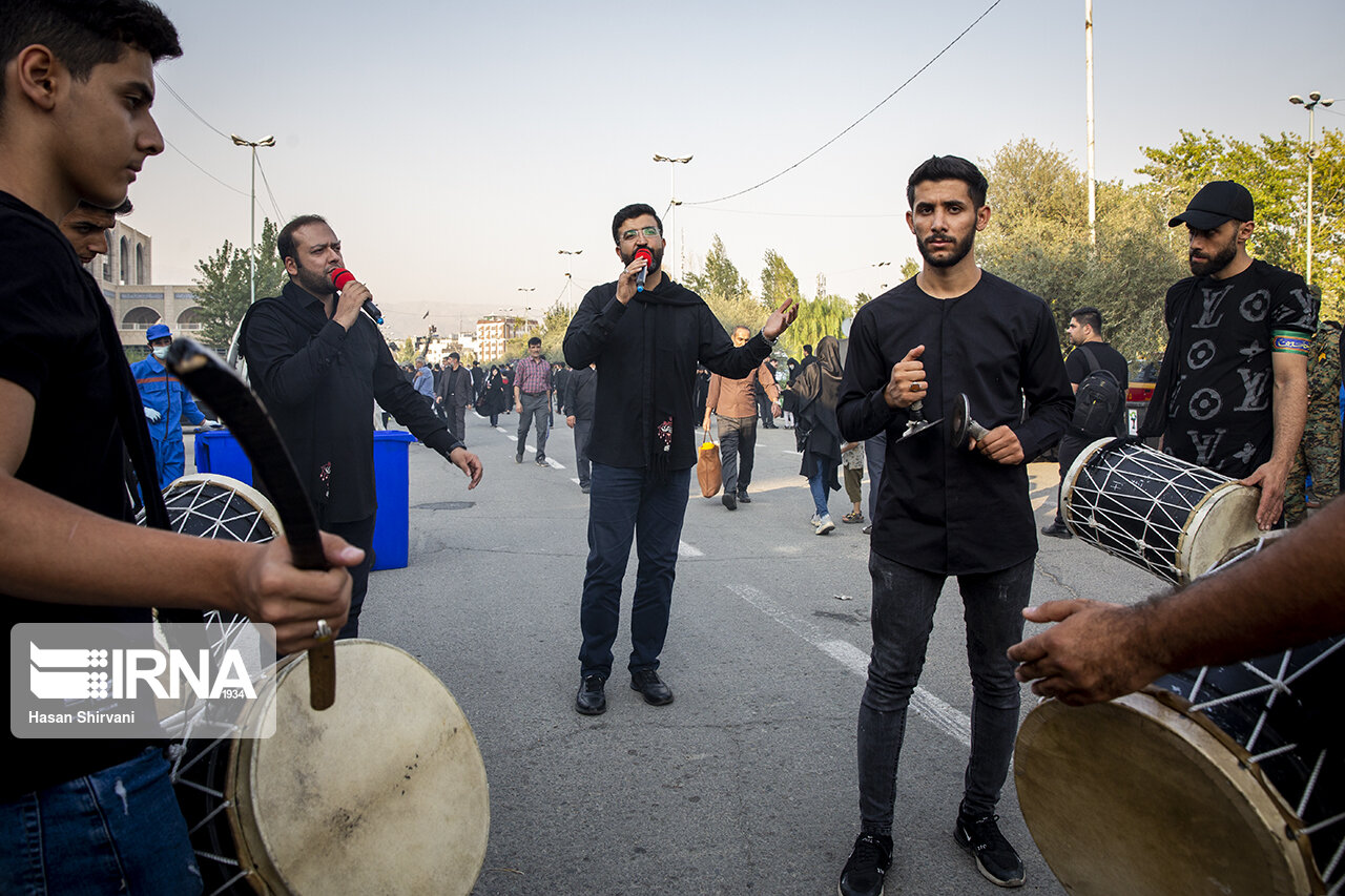 ۱۱۰ خادم و ۱۵۰ دستگاه اتوبوس مدیریت شهری کرج عازم مهران شدند