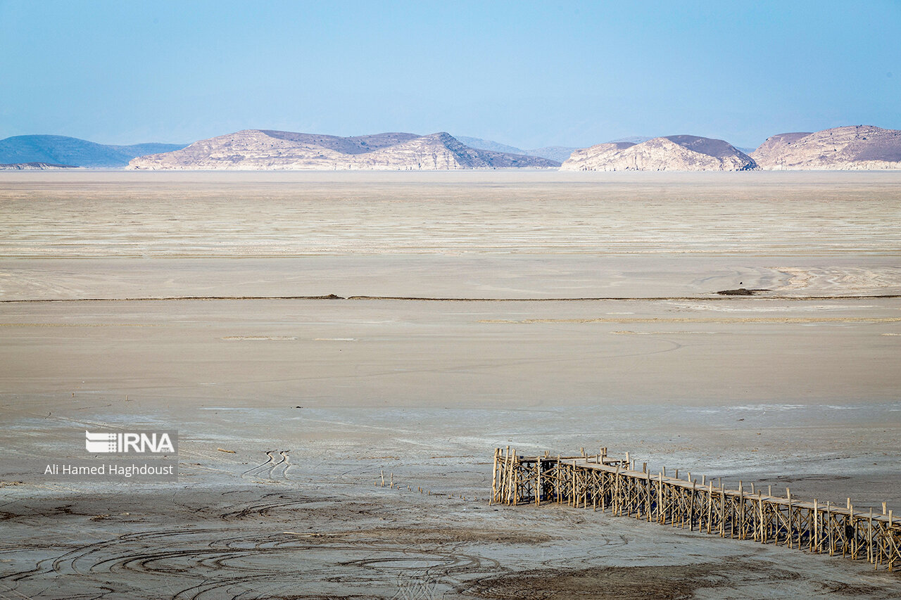 آیا آبهای آتشفشانی دریاچه ارومیه را نجات میدهد/ مرطوب نگه داشتن سطح دریاچه تنها راه نجات