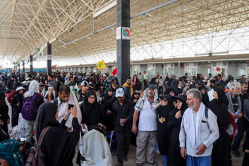 مدیرکل راهداری ایلام: ۳۶۷ هزار زائر از مرز مهران تردد کردند