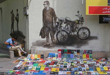 ناشران سرقت ادبی نکنند/ اثر مثبت افزایش قیمت کتاب برای بازار ترجمه