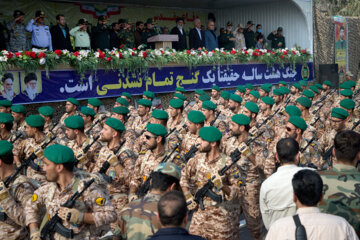 Military parade in Ahwaz 