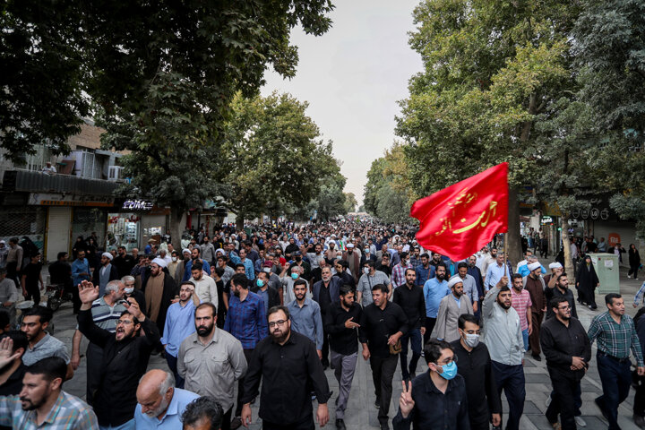 مردم همدان اغتشاش برای تخریب اموال عمومی و هتک حرمت به مقدسات را محکوم کردند