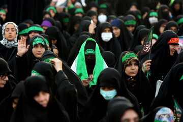 اجتماع بزرگ امام حسنیها در میدان آزادی