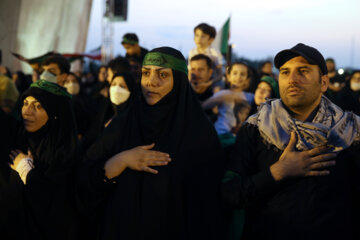 اجتماع بزرگ امام حسنیها در میدان آزادی