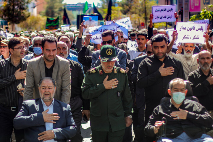 تصاویر حضور مردم در راهپیمایی علیه اغتشاشگران