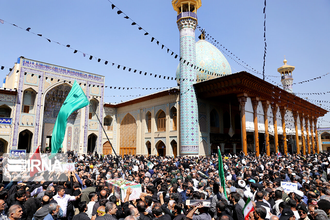 فریاد رسای شهروندان شیراز  در بیزاری از اغتشاش و آشوب