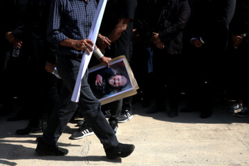 مراسم خاکسپاری امین تارخ