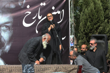 مراسم خاکسپاری امین تارخ