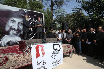 مراسم خاکسپاری امین تارخ