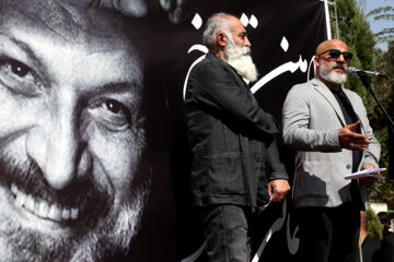 مراسم خاکسپاری امین تارخ