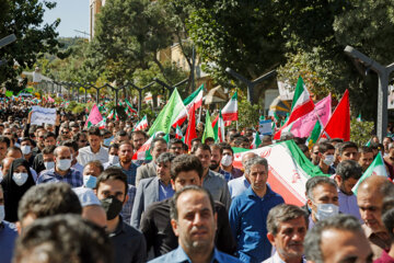 راهپیمایی مردم سنندج در محکومیت رفتارهای هنجارشکنانه