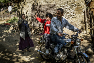 آغاز سال تحصیلی در مدرسه آزادی