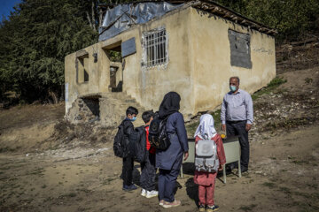 آغاز سال تحصیلی در مدرسه آزادی