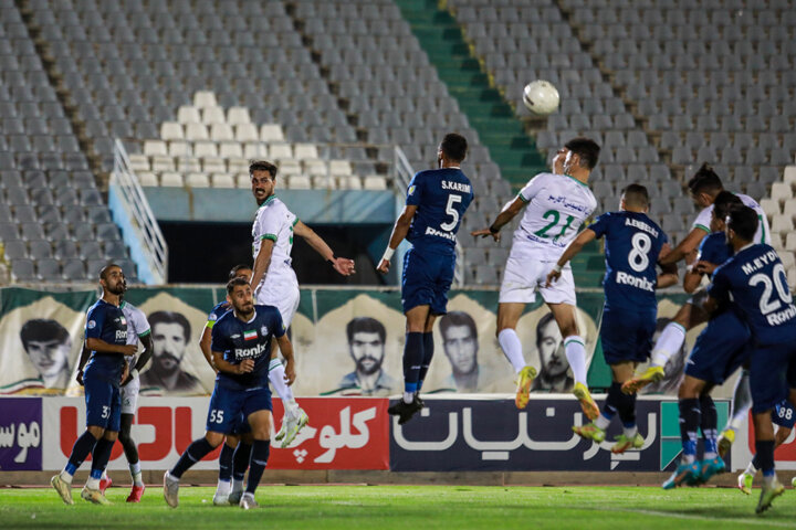 سایه روشنهای هفته هفتم لیگ برتر؛ نفس آبیها پشت سر قرمزها