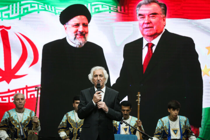 دولت سیزدهم به دنبال ایجاد موازنه در ارتباطات بینالمللی و فرهنگی است