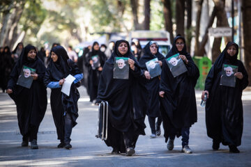 اجتماع بانوان مهدوی در چهارباغ اصفهان