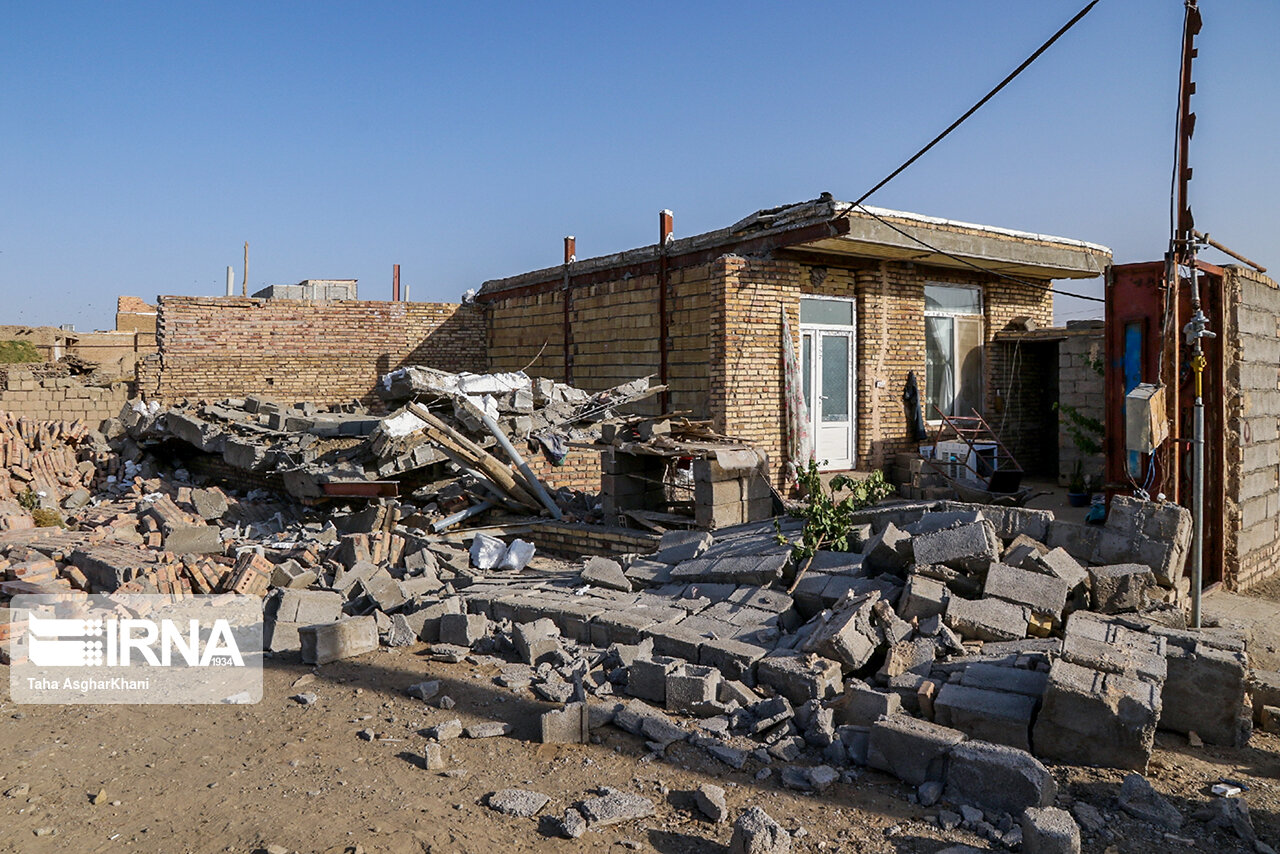 ۴۶۷ واحد مسکونی در زلزله خوی آسیب دیده است