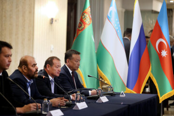 Birincisi düzenlenen Orta Asya ülkeleri ile İran Transit Geçiş Toplantısı’nın gündem maddesi bu ülkelerin bu konuda birbirleriyle karşılıklı iş ortaklığı anlaşmaları yapmaları olarak bildirildi. Bu toplantıya Özbekistan, Tacikistan, Kazakistan, Kırgızistan, Azerbaycan gibi gelişmekte olan Orta Asya ülkeleri katıldı. 