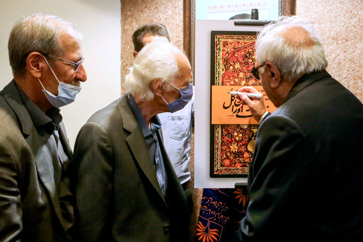 حسن انوری: نمیتوان گفت که حافظ از نظر فکری مانند فیلسوف است