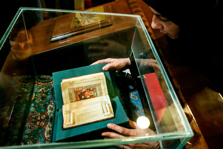 حسن انوری: نمیتوان گفت که حافظ از نظر فکری مانند فیلسوف است