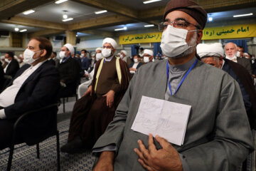 El Ayatolá Jamenei recibe a los miembros de la 36ª Conferencia Internacional de Unidad Islámica