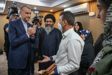 Amir Abdolahian en la Casa EB