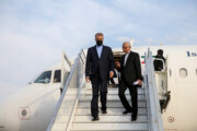 Iran FM visits Armenia 