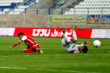 لیگ برتر فوتبال- ملوان و پرسپولیس