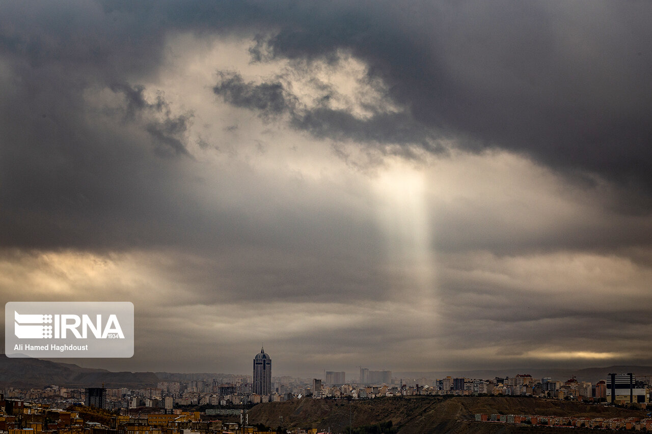 تداوم روند کاهش تبخیر آب در حوضههای آبریز تداوم روند کاهش تبخیر آب در حوضههای آبریز