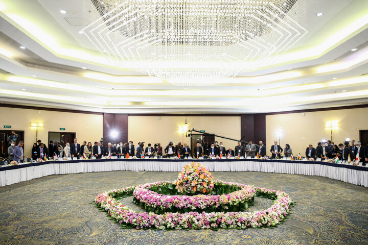 شکستن انحصار رسانه ای با همکاری بین اعضای اوآنا