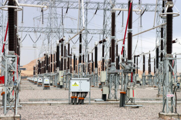 Le président Raïssi inaugure 5 centrales électriques de 1 026 mégawatts à Zanjān 