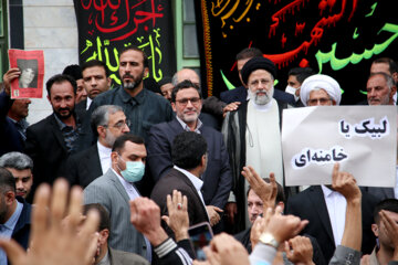 آیت‌الله «سیدابراهیم رییسی» رئیس جمهور در سفر یک روزه به زنجان در حاشیه افتتاح نیروگاه سیکل ترکیبی آریان (زنجان ۲) به صورت سر زده در میان اهالی روستای قره بوطه شهرستان زنجان حضور یافت و با آنها گفت وگو کرد