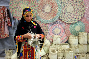 نمایشگاه گردشگری و صنایع دستی کرمان