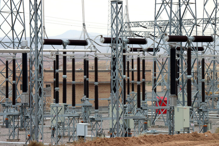 برق منطقه‌ای سمنان یکهزار و ۷۰۰ میلیارد ریال طرح افتتاحی در دهه فجر دارد