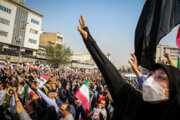 Tahran Halkı Şiraz’daki Terör Saldırısını Kınama Gösterileri Düzenledi