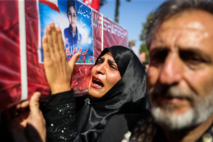 خون در مسیر زیارت؛ وقتی ۱۳نفر هموطن در صحن شاهچراغ(ع) شهید شدند