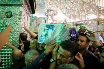 فیلم/ خاکسپاری پیکر ۶ شهید حرم شیراز در صحن شاهچراغ