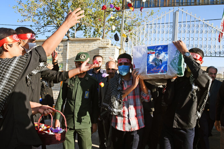 آخرین دیدار "محمدرضا" با همکلاسیها در لباس شهادت